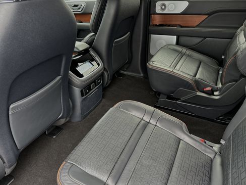 New 2024 Lincoln Navigator Black Label image 8