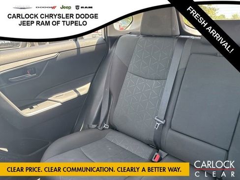 Used 2024 Toyota RAV4 XLE FWD image 27
