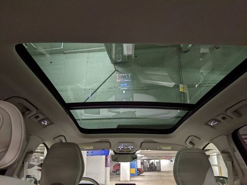 New 2026 Volvo XC60 B5 Ultra w/ Protection Package Premier image 13