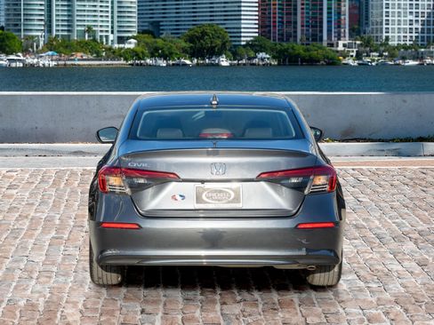 Used 2024 Honda Civic LX image 6