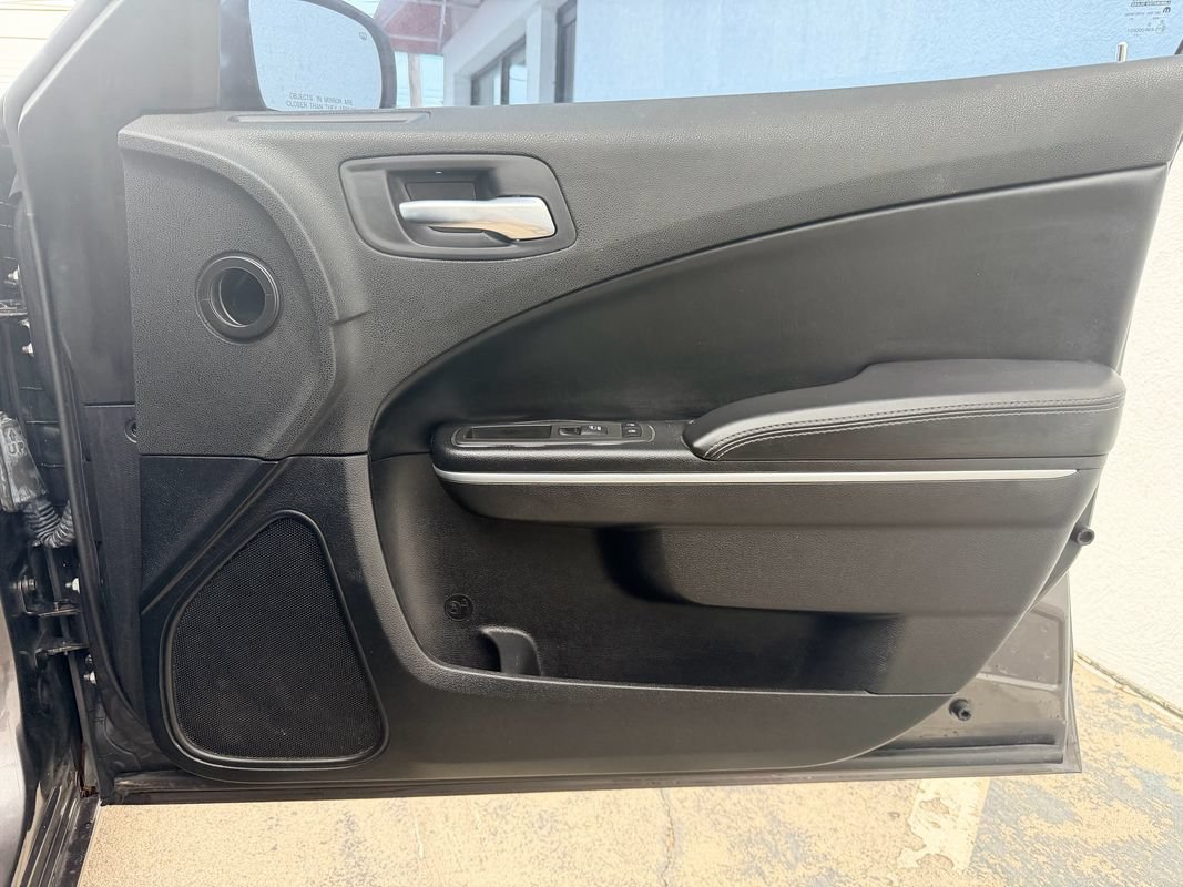 Used 2021 Dodge Charger SXT w/ Leather Interior Group RWD image 23
