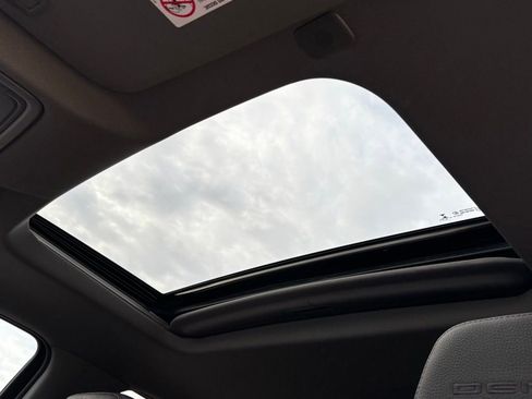 Used 2020 GMC Sierra 3500 Denali w/ Denali Ultimate Package image 8