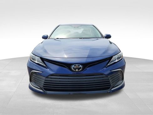 Used 2023 Toyota Camry LE FWD image 2