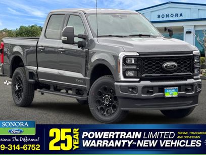 New 2026 Ford F250 Lariat w/ Black Appearance Package