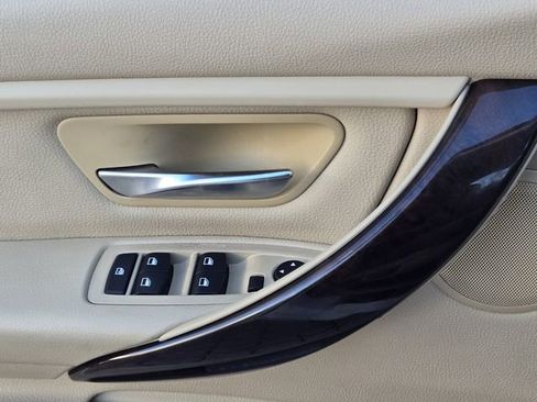 Used 2015 BMW 320i 320i image 28