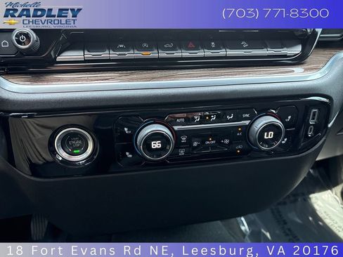 Used 2022 Chevrolet Silverado 1500 LT w/ Z71 Off-Road Package AWD/4WD image 21