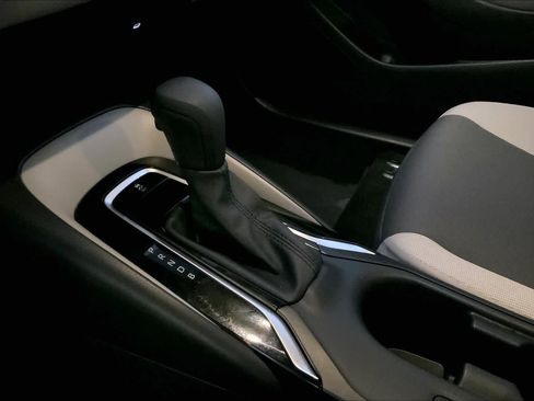 Used 2026 Toyota Corolla LE image 15