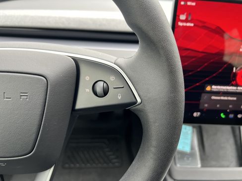 Used 2025 Tesla Model 3 Long Range AWD/4WD image 26