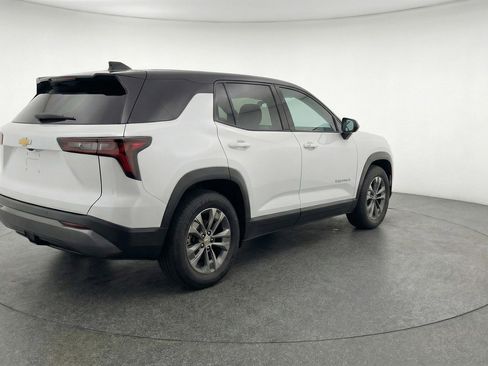 Used 2025 Chevrolet Equinox LT image 7