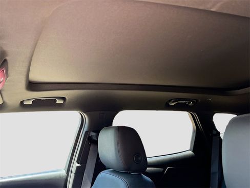 Used 2023 Chevrolet Blazer RS w/ Enhanced Convenience Package image 22