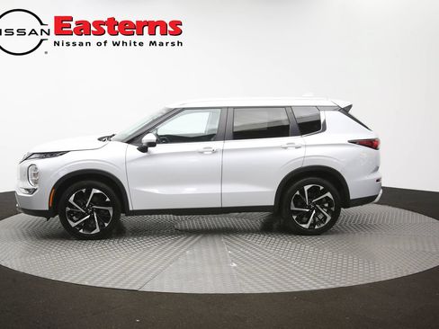 Used 2024 Mitsubishi Outlander SE AWD/4WD image 61