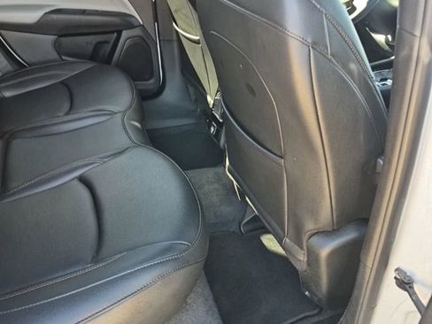 Used 2024 Jeep Compass Limited image 32