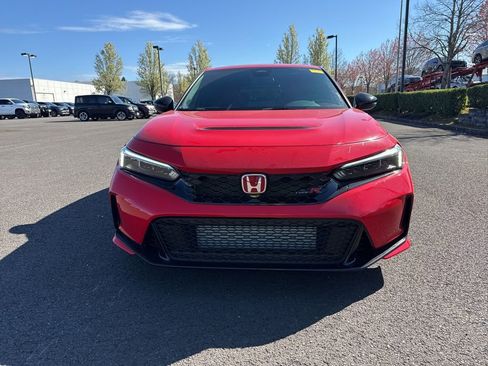 Used 2024 Honda Civic Type R image 2