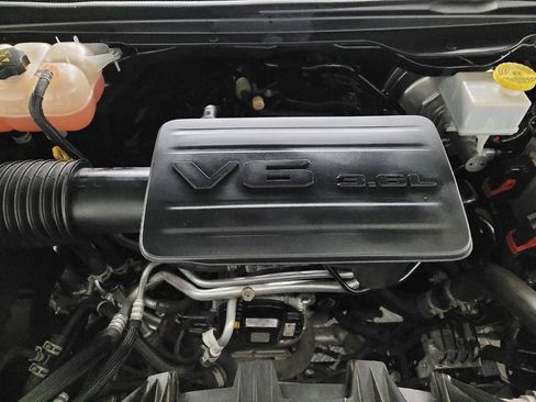 Used 2022 RAM 1500 Big Horn AWD/4WD image 30
