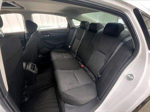 Certified 2025 Honda Accord SE image 20