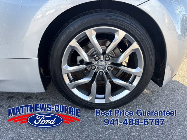 Used 2010 Nissan 370Z Touring RWD image 13