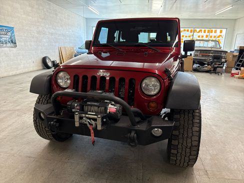 Used 2012 Jeep Wrangler Unlimited Sport image 98