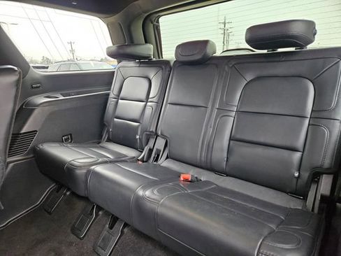 Used 2021 Lincoln Navigator Reserve w/ Luxury Package image 6