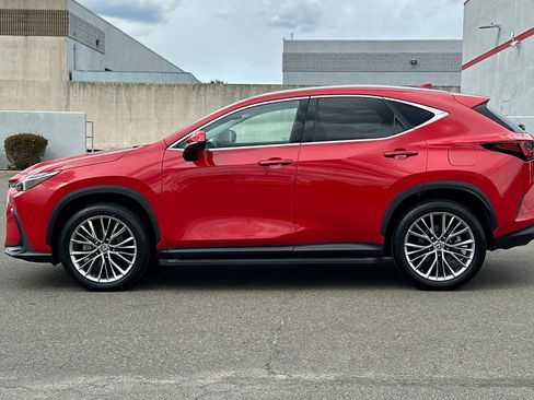 Used 2024 Lexus NX 350 AWD w/ Vision Package image 9