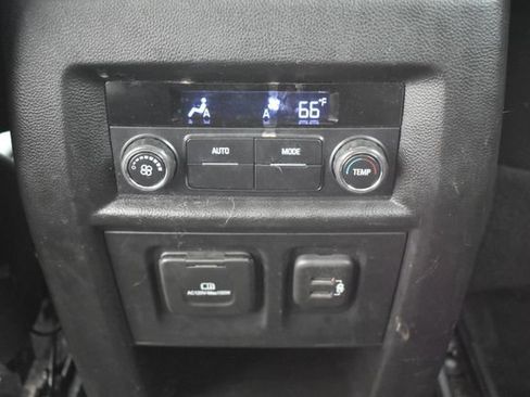 Used 2020 Chevrolet Traverse RS w/ LPO, Cargo Package AWD/4WD image 41