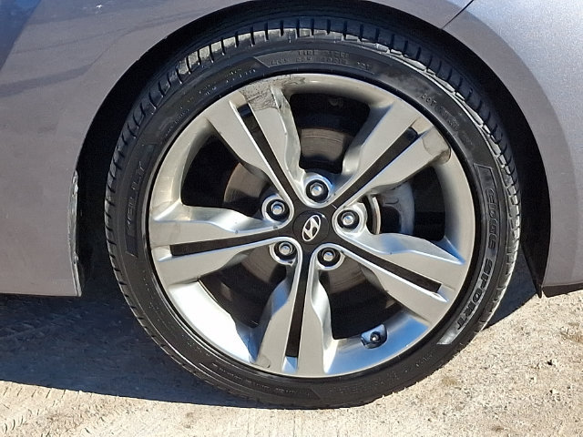 Used 2017 Hyundai Veloster Value Edition FWD image 26