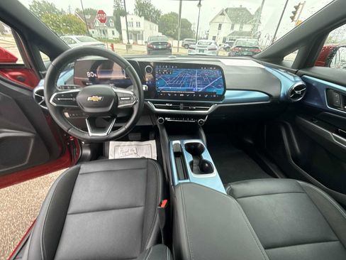 Certified 2024 Chevrolet Equinox EV LT w/ LPO, Trailering Package AWD/4WD image 19