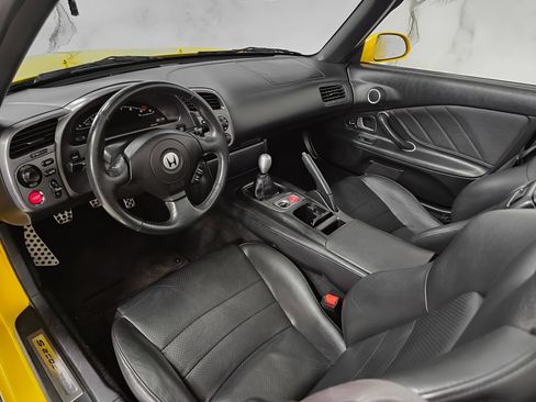 Used 2003 Honda S2000 image 44