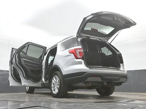 Used 2019 Ford Explorer XLT AWD/4WD image 55