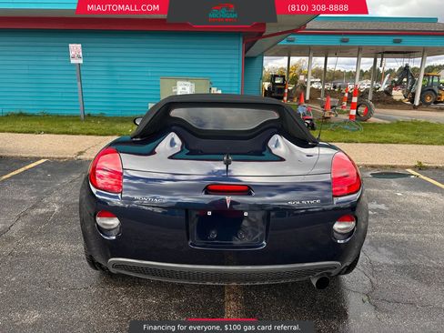 Used 2007 Pontiac Solstice Convertible 2D w/ Premium Package image 4