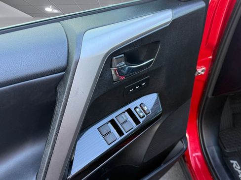 Used 2017 Toyota RAV4 Limited image 12