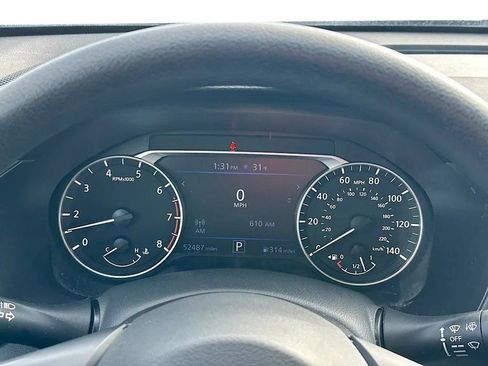 Used 2024 Nissan Altima 2.5 SV image 21