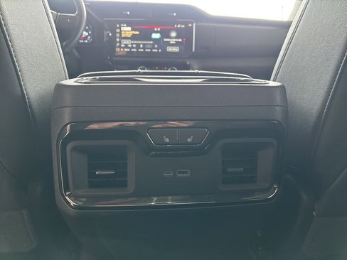 Used 2025 GMC Sierra 1500 AT4 w/ AT4 Premium Package image 29