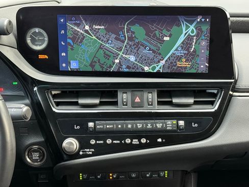 Used 2023 Lexus ES 350 Ultra Luxury image 17