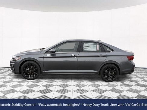 New 2026 Volkswagen Jetta SE FWD image 7