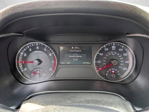 Used 2023 Kia Forte LXS w/ LXS Technology Package image 11