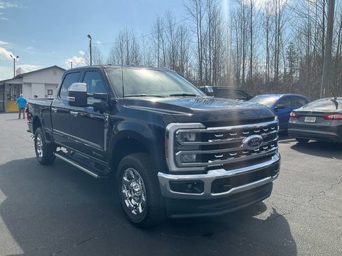 New 2026 Ford F250 Lariat w/ Chrome Package AWD/4WD image 3
