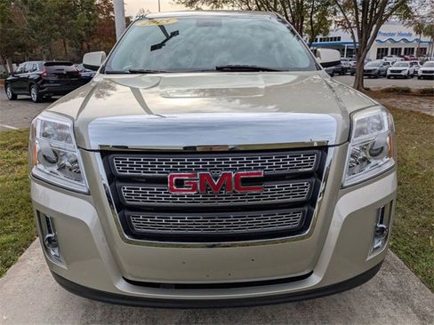 Used 2015 GMC Terrain SLE image 3