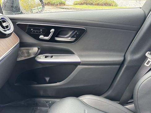 New 2025 Mercedes-Benz GLC 300 image 26