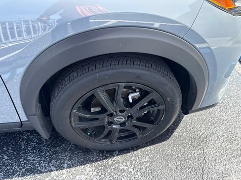 Used 2024 Nissan Kicks SR w/ SR Premium Package FWD image 10
