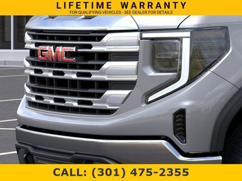 New 2026 GMC Sierra 1500 SLE AWD/4WD image 13