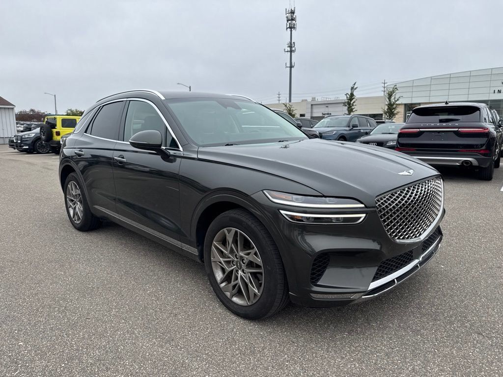 Used 2025 Genesis GV70 2.5T AWD/4WD image 7