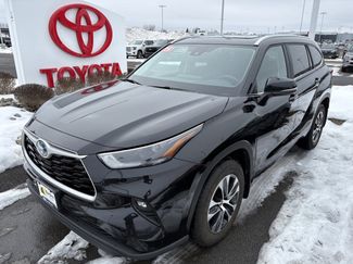 Certified 2023 Toyota Highlander XLE video 1