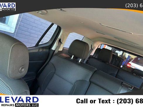 Used 2021 GMC Acadia SLE w/ Driver Convenience Package image 45