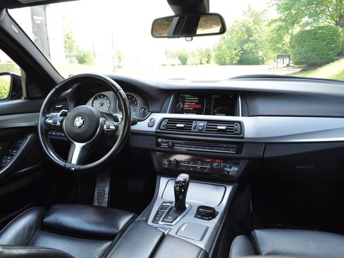 Used 2016 BMW 550i xDrive Sedan image 17