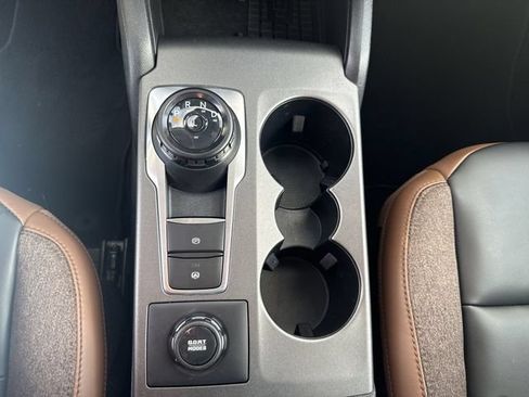 Used 2025 Ford Bronco Sport Outer Banks w/ Outer Banks Tech Package+ AWD/4WD image 11