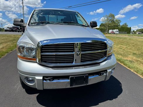 Used 2006 Dodge Ram 2500 Truck Laramie AWD/4WD image 8