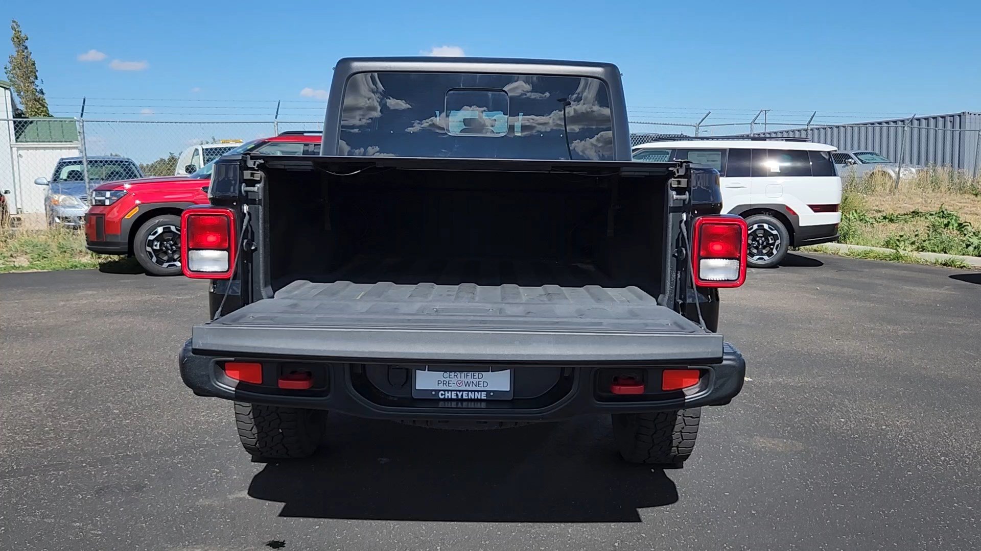 Used 2021 Jeep Gladiator Rubicon AWD/4WD image 18