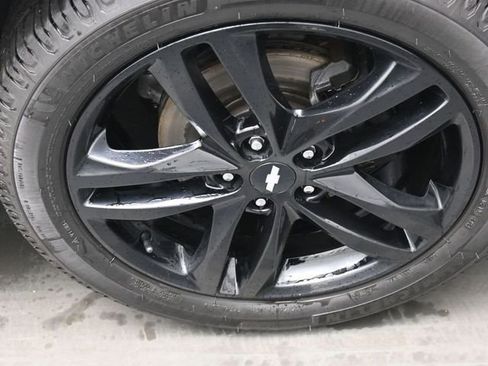 Used 2020 Chevrolet Equinox LT w/ Sport Edition image 30