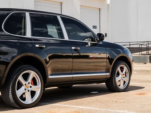 Used 2006 Porsche Cayenne Turbo S AWD/4WD image 40