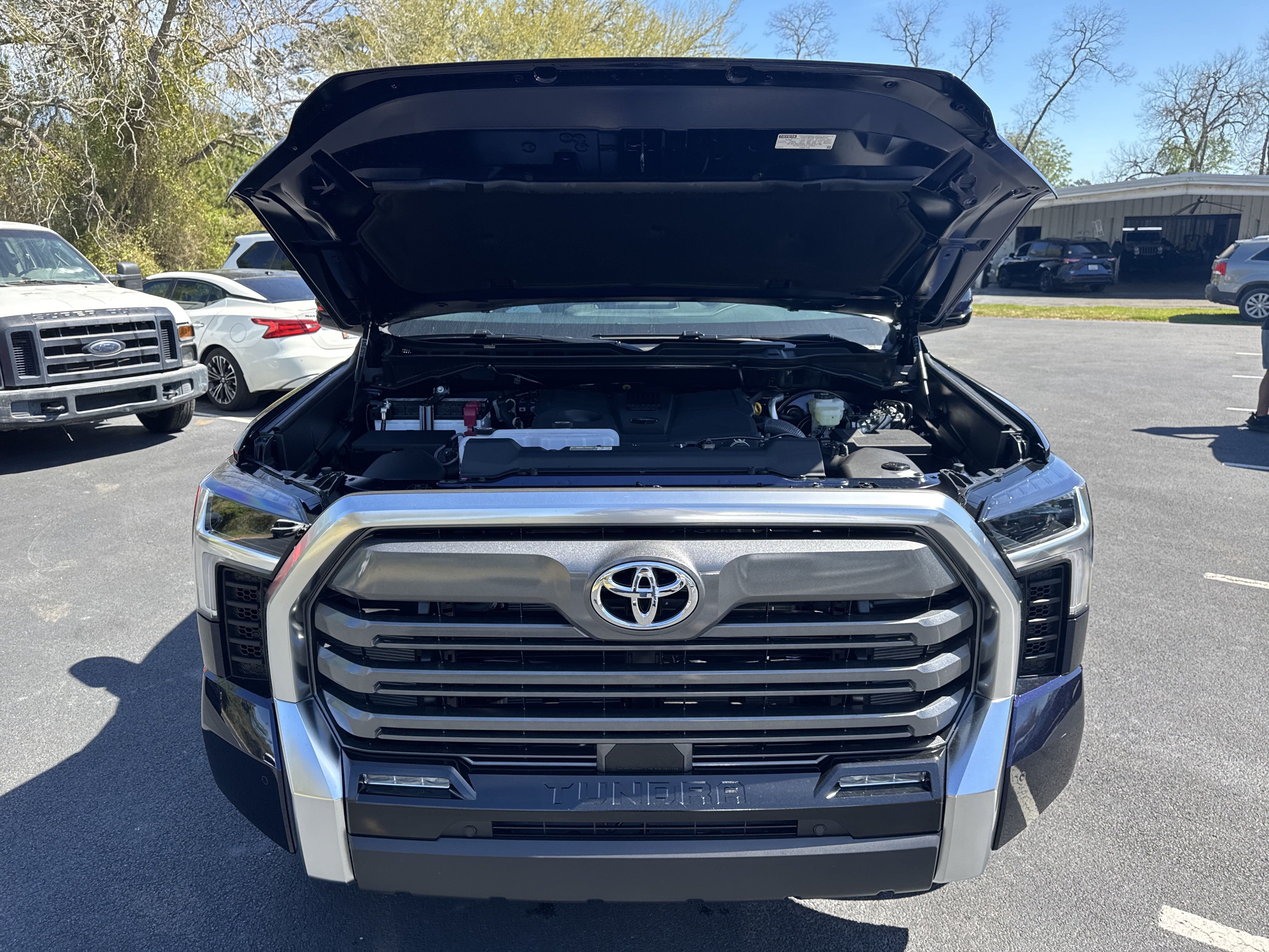 New 2025 Toyota Tundra Limited AWD/4WD image 37